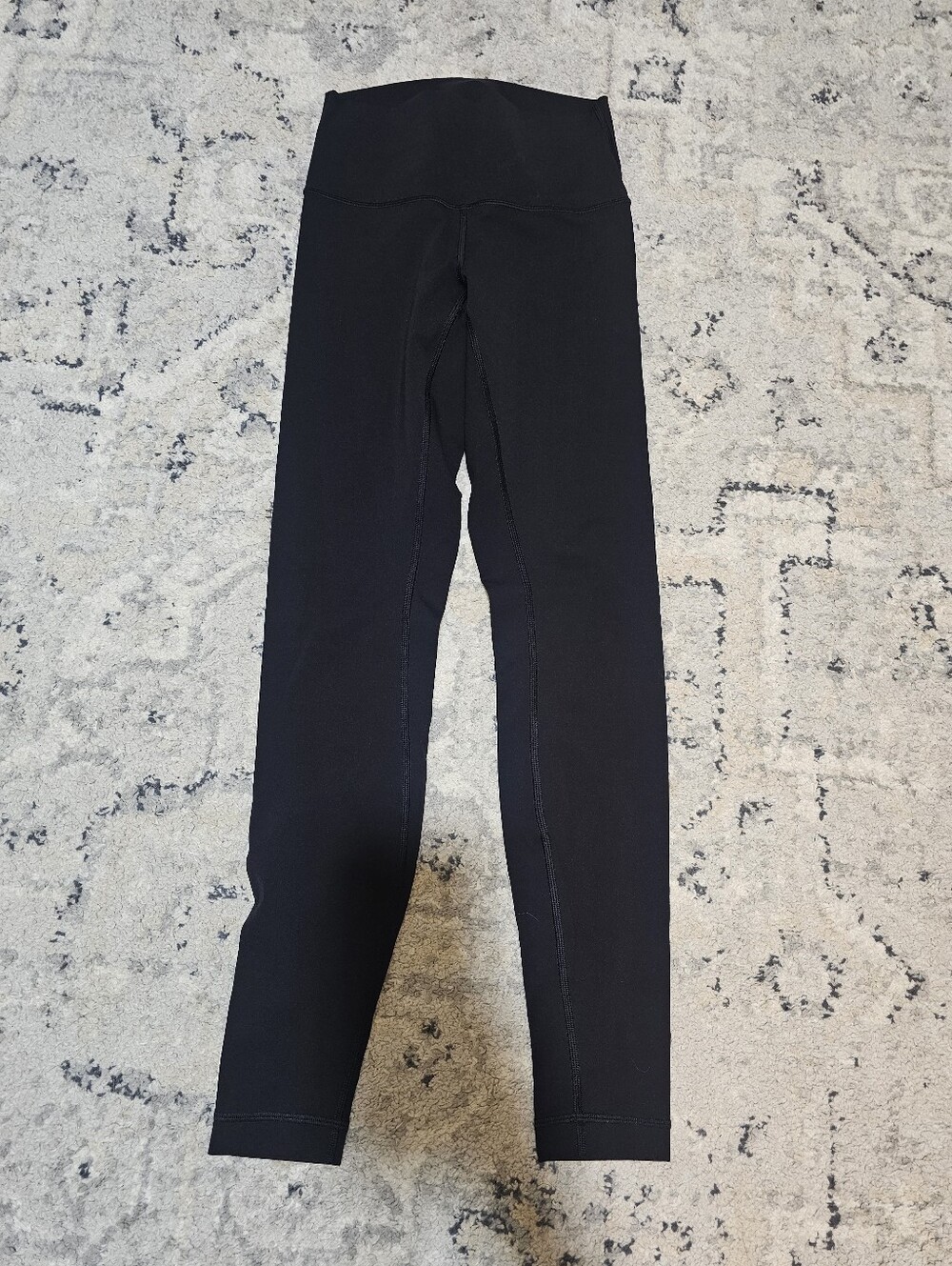 Lululemon wunder under size 4 black 25"